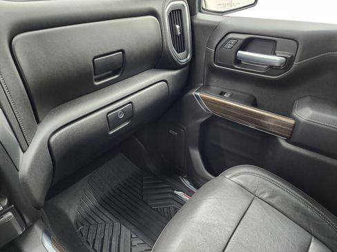 Used 2020 Chevrolet Silverado 1500 LT Trail Boss image 12