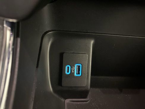 Used 2022 Ford F150 XLT w/ Equipment Group 302A High image 11