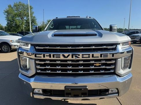 Used 2023 Chevrolet Silverado 3500 LTZ w/ LTZ Convenience Package AWD/4WD image 9