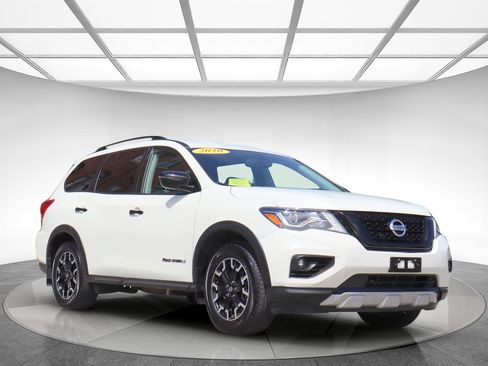 Used 2020 Nissan Pathfinder SV w/ Rock Creek Edition FWD image 3