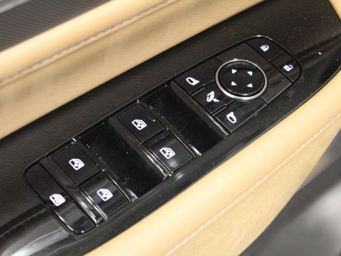 New 2025 INFINITI QX80 Luxe image 21