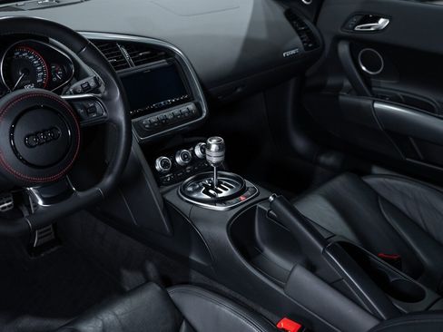 Used 2011 Audi R8 V10 AWD/4WD image 49