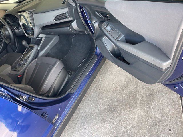 Used 2025 Subaru Crosstrek 2.5i Premium AWD/4WD image 20