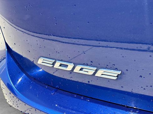 Used 2015 Ford Edge SEL w/ Equipment Group 201A AWD/4WD image 12