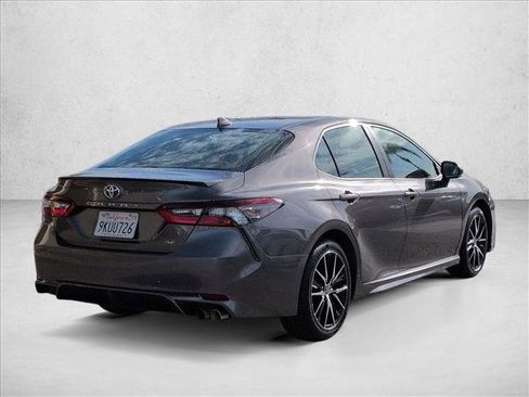 Used 2024 Toyota Camry SE FWD image 5