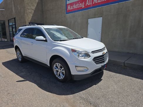Used 2016 Chevrolet Equinox LT image 3
