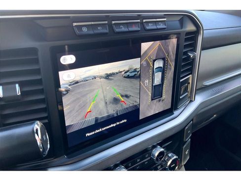 Used 2024 Ford F350 Platinum image 23