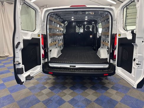 Used 2025 Ford Transit 250 Low Roof w/ Exterior Upgrade Package RWD image 28