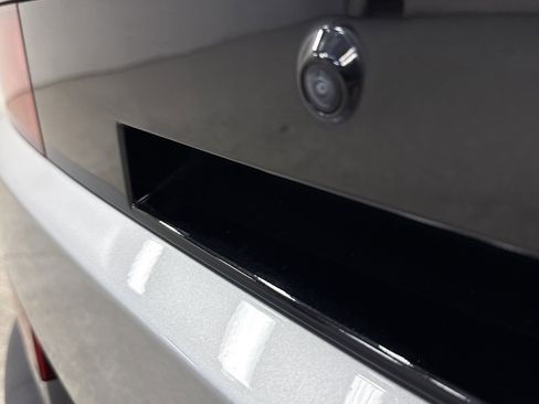 Used 2025 Hyundai Santa Fe Limited image 18