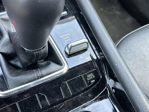 Used 2022 Jeep Compass Limited image 25