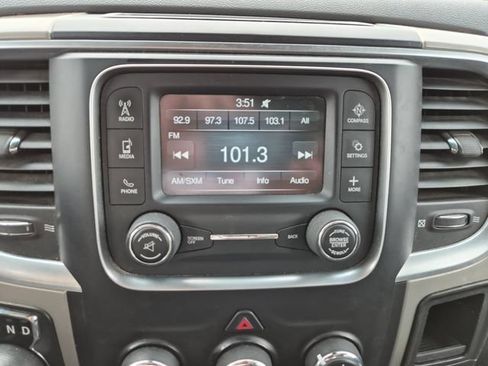 Used 2015 RAM 1500 Classic SLT AWD/4WD image 15