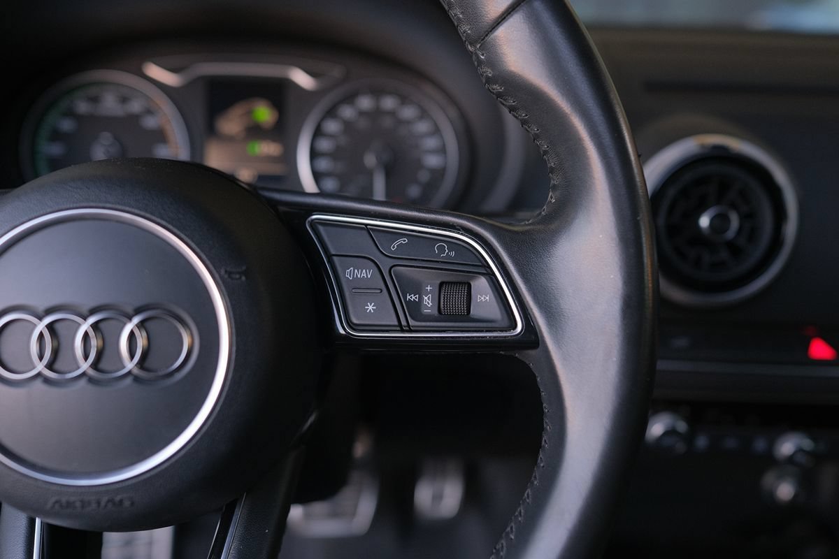 Used 2018 Audi A3 e-tron Premium FWD image 20