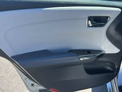Used 2015 Toyota Avalon XLE Premium FWD image 14