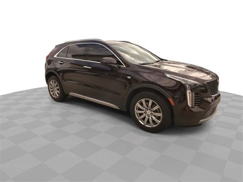 Used 2020 Cadillac XT4 Premium Luxury image 2