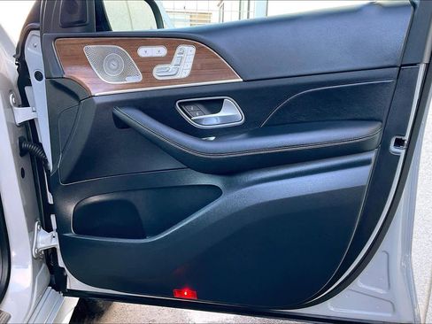 Used 2025 Mercedes-Benz GLE 450 4MATIC image 22