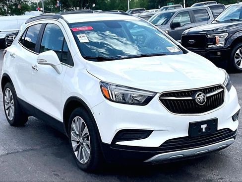 Used 2019 Buick Encore Preferred FWD image 1