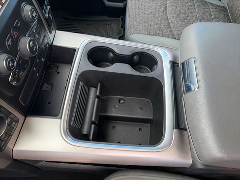 Used 2018 RAM 1500 Big Horn AWD/4WD image 25