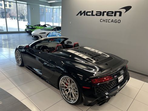 Used 2022 Audi R8 V10 performance image 4