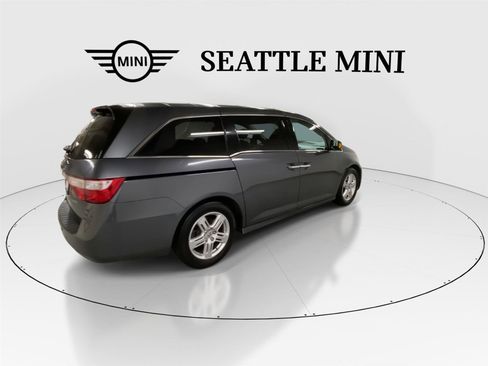 Used 2012 Honda Odyssey Touring image 11
