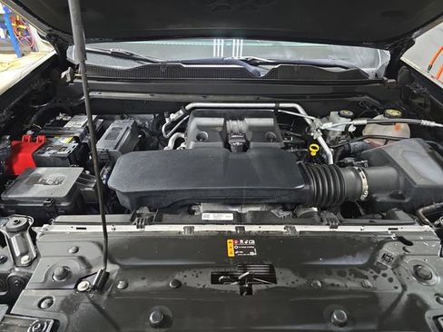 Used 2023 Chevrolet Colorado Z71 w/ Z71 Convenience Package 2 image 34