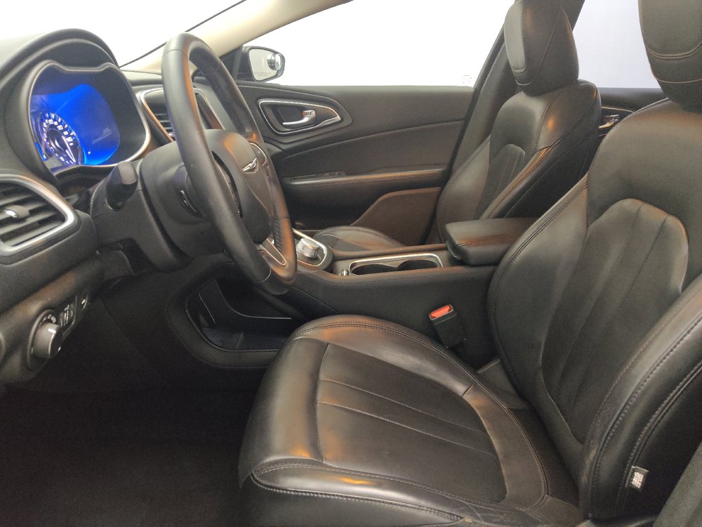 Used 2017 Chrysler 200 Limited Platinum w/ Comfort & Convenience Group FWD image 17