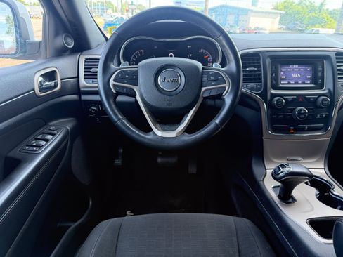 Used 2014 Jeep Grand Cherokee Laredo w/ Security & Convenience Group AWD/4WD image 20