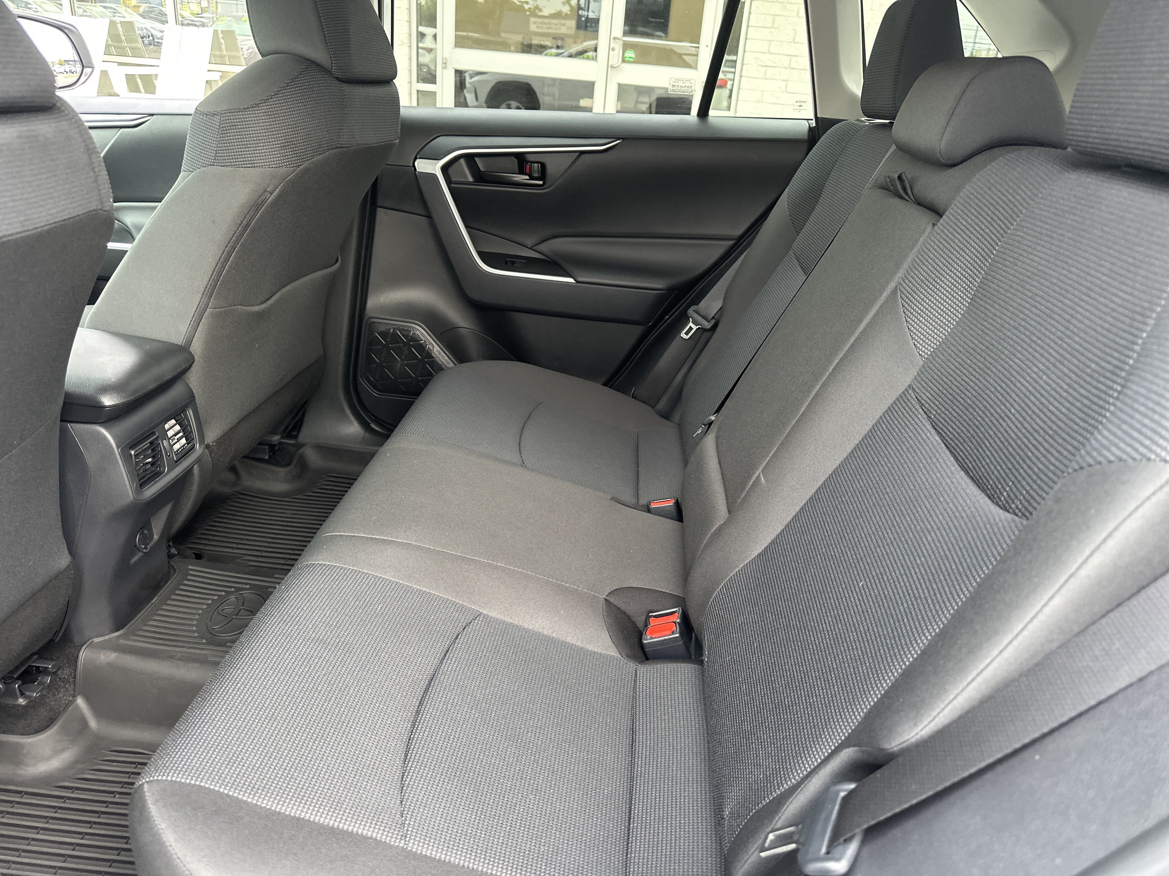 Used 2025 Toyota RAV4 LE AWD/4WD image 12