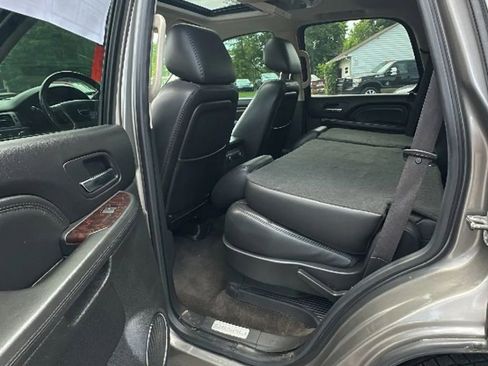 Used 2012 GMC Yukon Denali AWD/4WD image 31