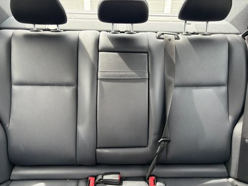 Used 2013 Mercedes-Benz C 250 Sedan w/ Multimedia Pkg image 15