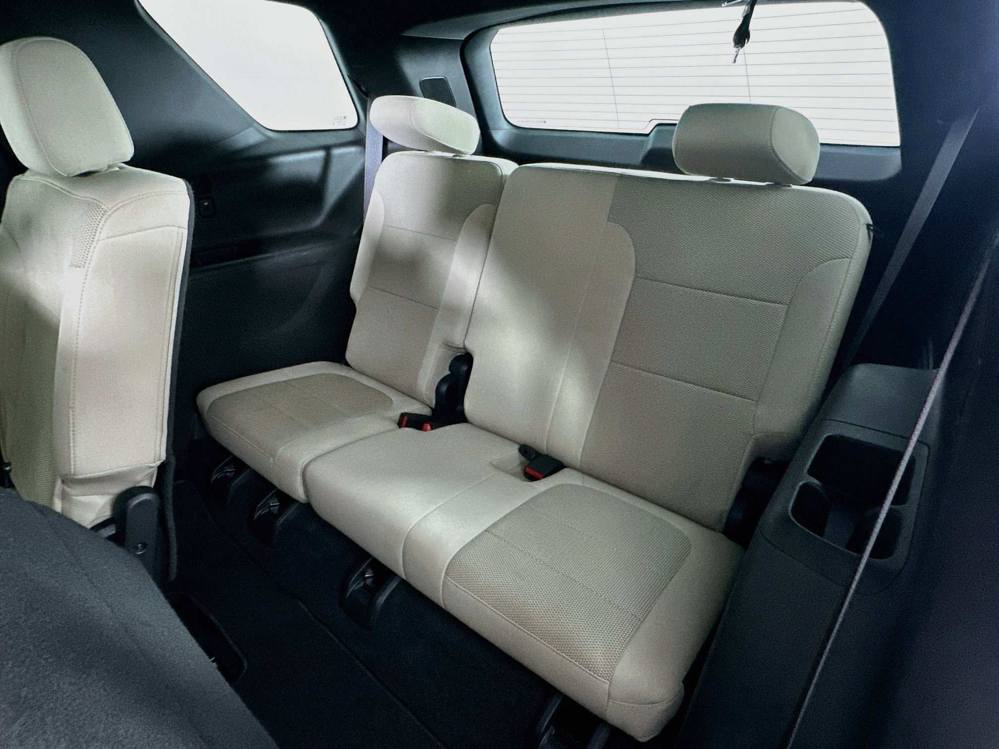 Used 2023 Chevrolet Traverse LS FWD image 29