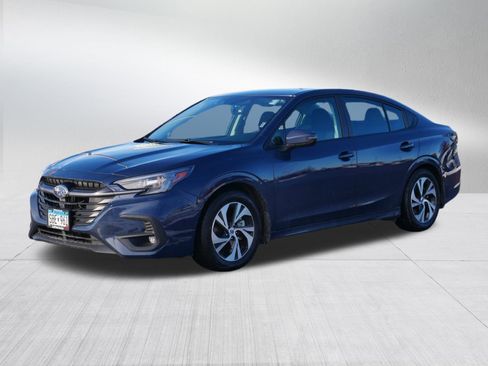Used 2025 Subaru Legacy Premium image 3