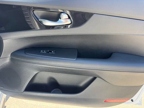 Used 2024 Kia Forte GT-Line w/ GT-Line Premium Package FWD image 8