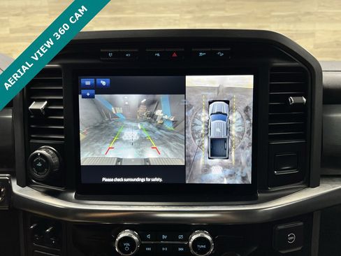 Used 2023 Ford F150 Lariat w/ Trailer Tow Package image 9