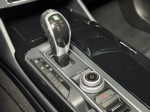 Used 2018 Maserati Levante AWD/4WD image 26