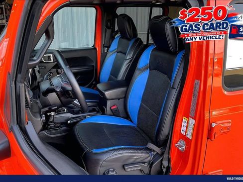 Used 2018 Jeep Wrangler Unlimited Rubicon w/ Safety Group AWD/4WD image 25