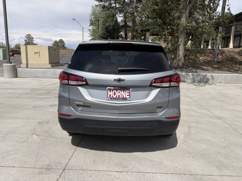 Used 2023 Chevrolet Equinox LS w/ LS Convenience Package AWD/4WD image 9