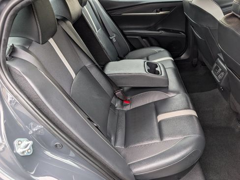 Used 2025 Toyota Camry SE w/ Multimedia Upgrade Package FWD image 5