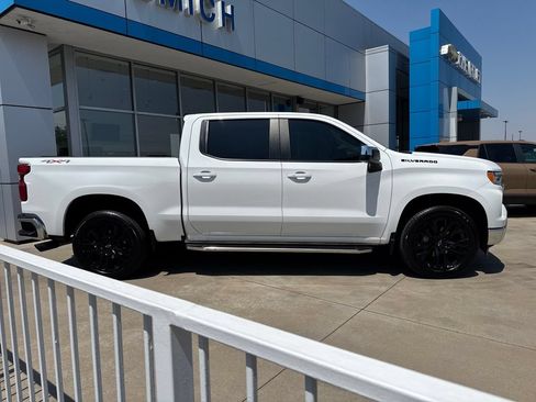 Used 2023 Chevrolet Silverado 1500 LT w/ Protection Package AWD/4WD image 6