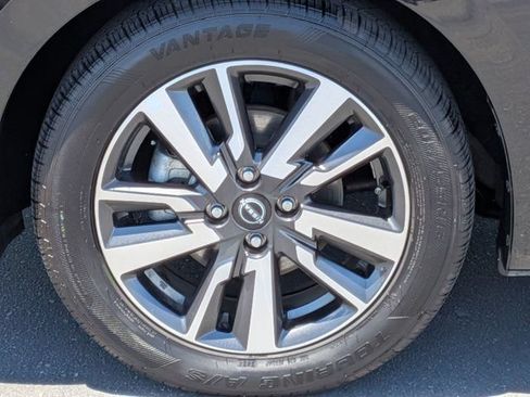 Used 2025 Nissan Versa SV FWD image 13