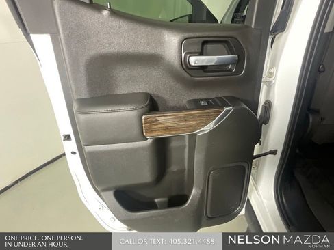 Used 2022 GMC Sierra 1500 Elevation w/ Preferred Package AWD/4WD image 17