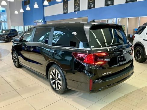 Used 2024 Honda Odyssey EX-L image 4