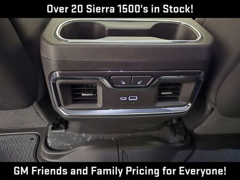 New 2026 GMC Sierra 1500 Denali Ultimate w/ LPO, Black Badging Package AWD/4WD image 35