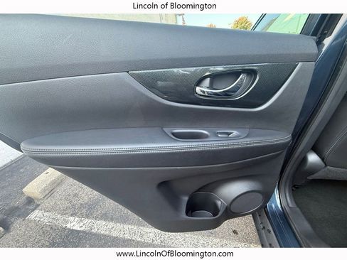 Used 2015 Nissan Rogue SL w/ SL Premium Package image 23