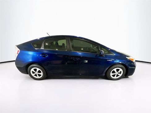 Used 2014 Toyota Prius Four image 6