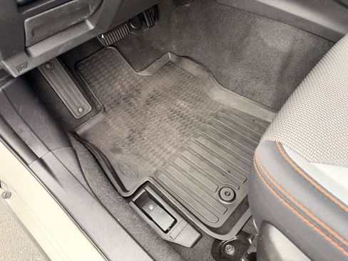 Certified 2023 Subaru Crosstrek 2.0i Premium image 17