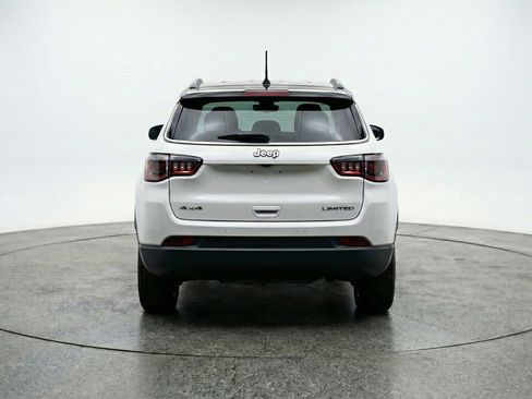 Used 2025 Jeep Compass Limited AWD/4WD image 7