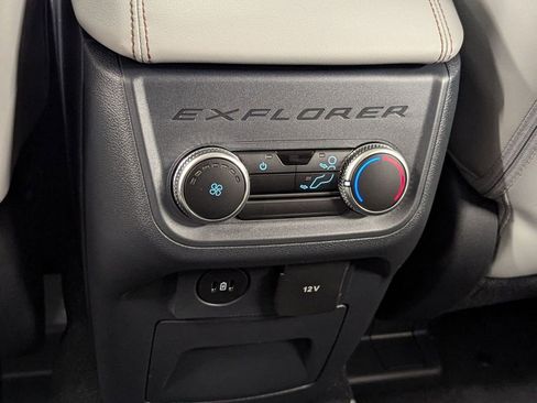 New 2026 Ford Explorer Active w/ Active Comfort Package image 20