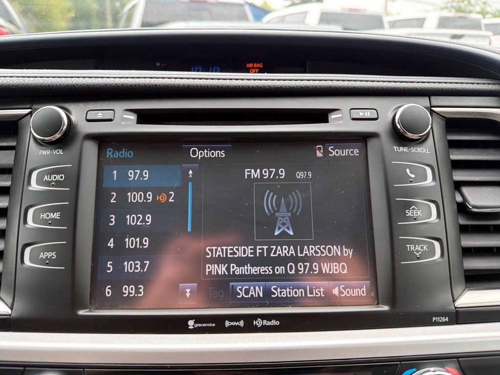Used 2016 Toyota Highlander Plus AWD/4WD image 15