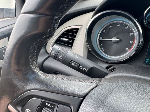 Used 2013 Buick Verano FWD image 27