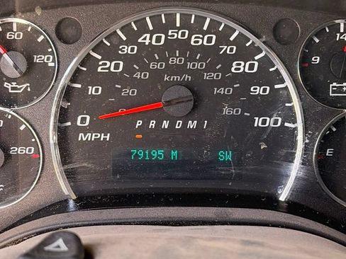 Used 2022 Chevrolet Express 2500 Extended w/ Driver Convenience Package RWD image 6